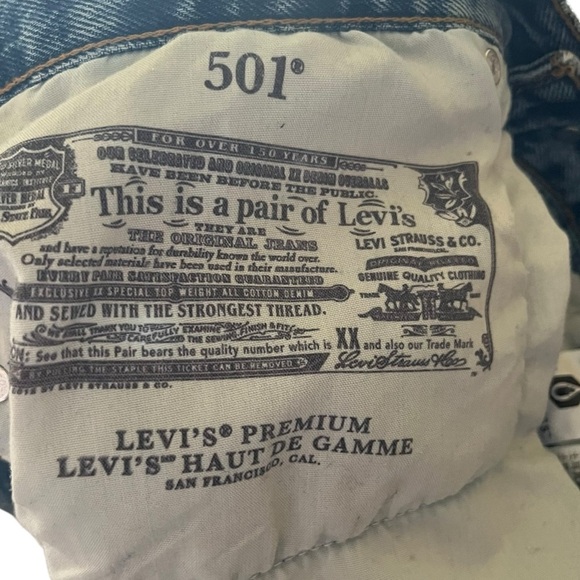 Levi's 501 Original Fit High Rise Blue Jean Shorts 31 Distressed Hem - Picture 11 of 14